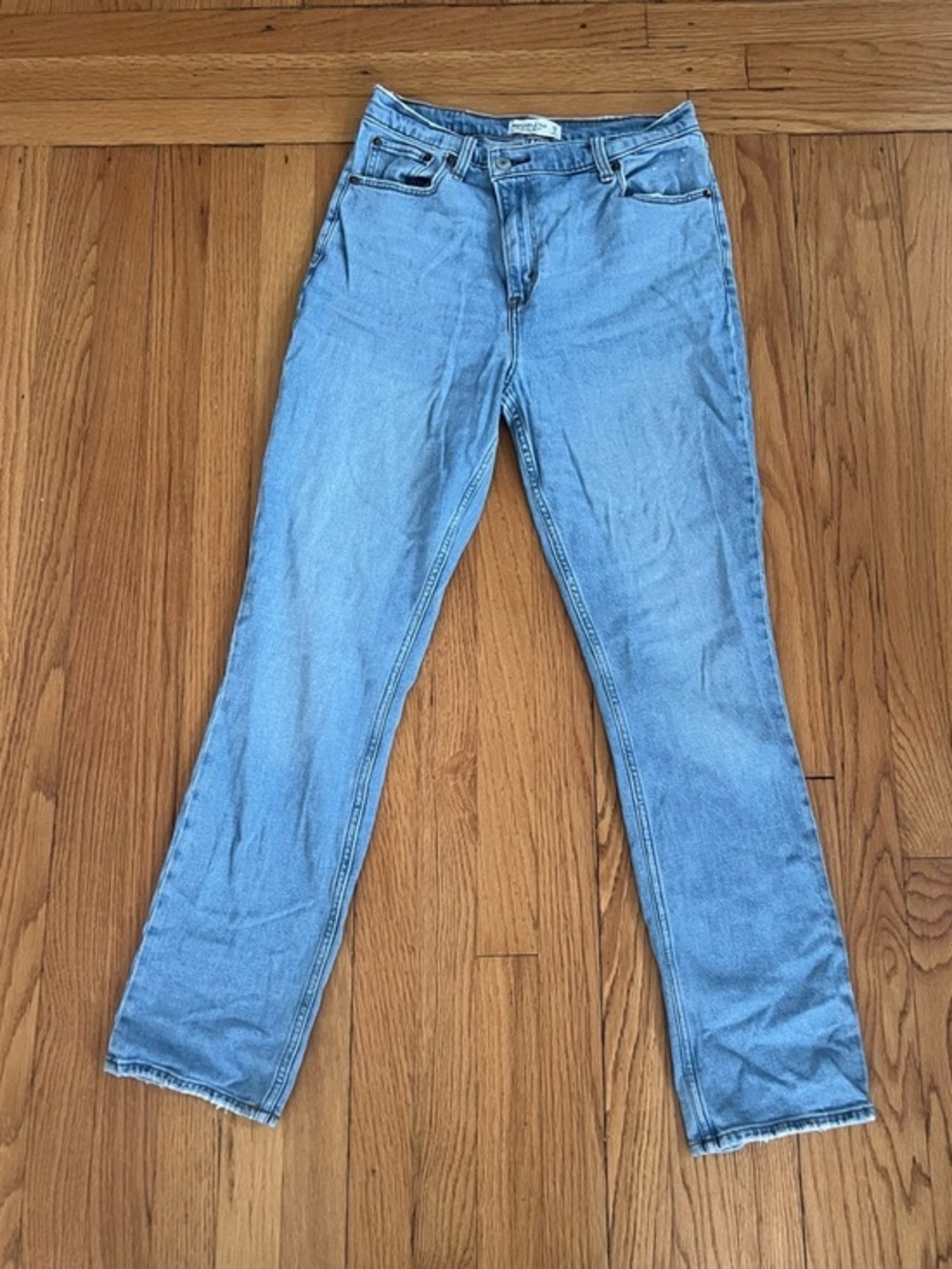 Abercrombie & Fitch Light Blue Wash 90s Slim Straight Ultra High Rise Jean